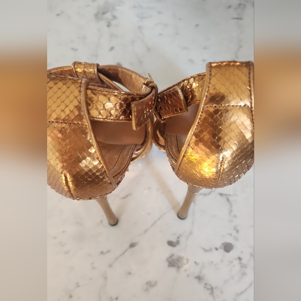 Gucci Metallic Gold Python Style Leather Platform… - image 4